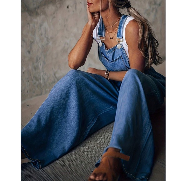 Medium Wash Pockets Wide leg Jean Denim overalls - Picture 2 of 6